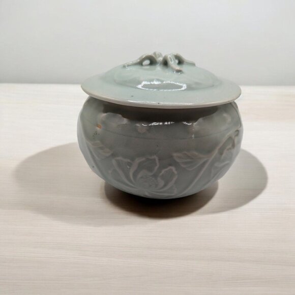 Vintage Handmade Celadon Tureen Covered Serving Bowl Dimensional